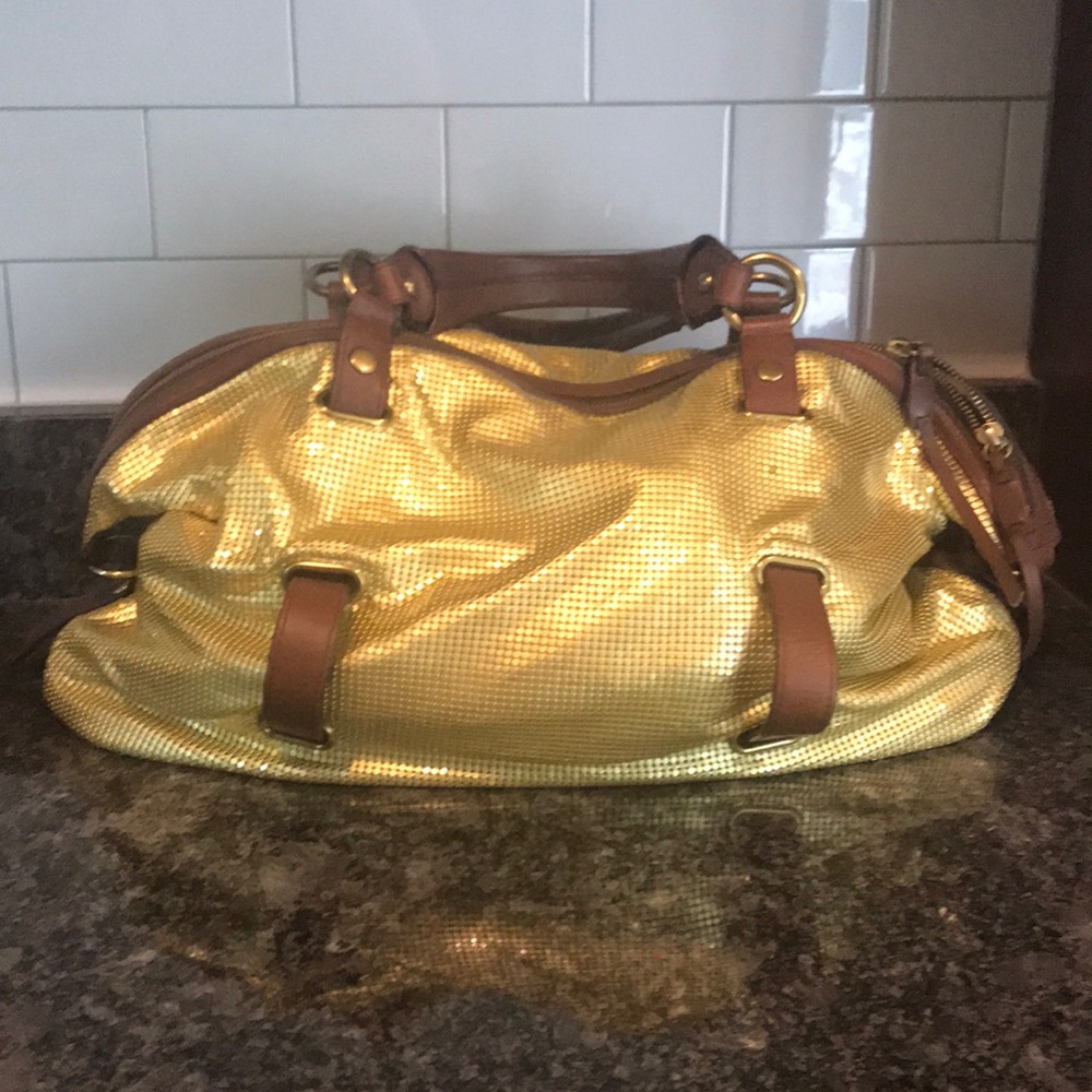 G series gold sequence purse #smokefree